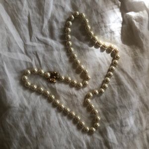 Kate Spade Oversized Pearl Necklace
